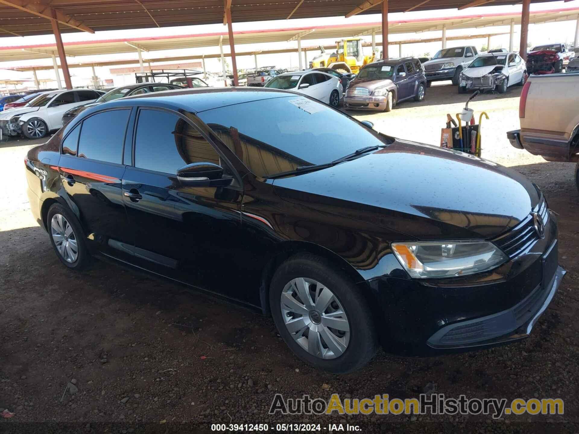 VOLKSWAGEN JETTA SE, 3VWD17AJ7EM380597