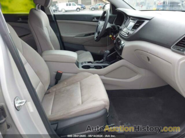 HYUNDAI TUCSON SE, KM8J33A4XGU238788