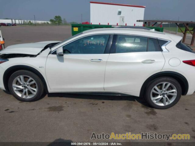 INFINITI QX30 LUXURY, SJKCH5CP3JA054039