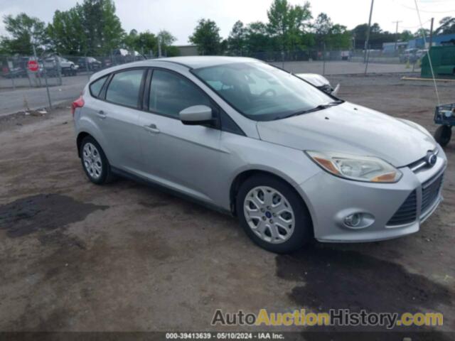 FORD FOCUS SE, 1FAHP3K28CL333988