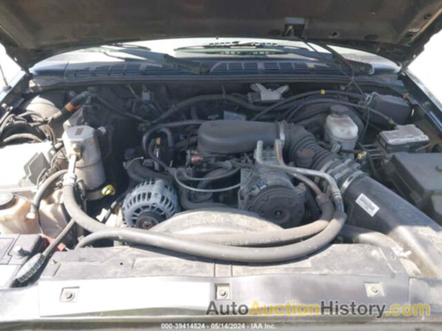 CHEVROLET S-10 LS, 1GCCT19W928245045