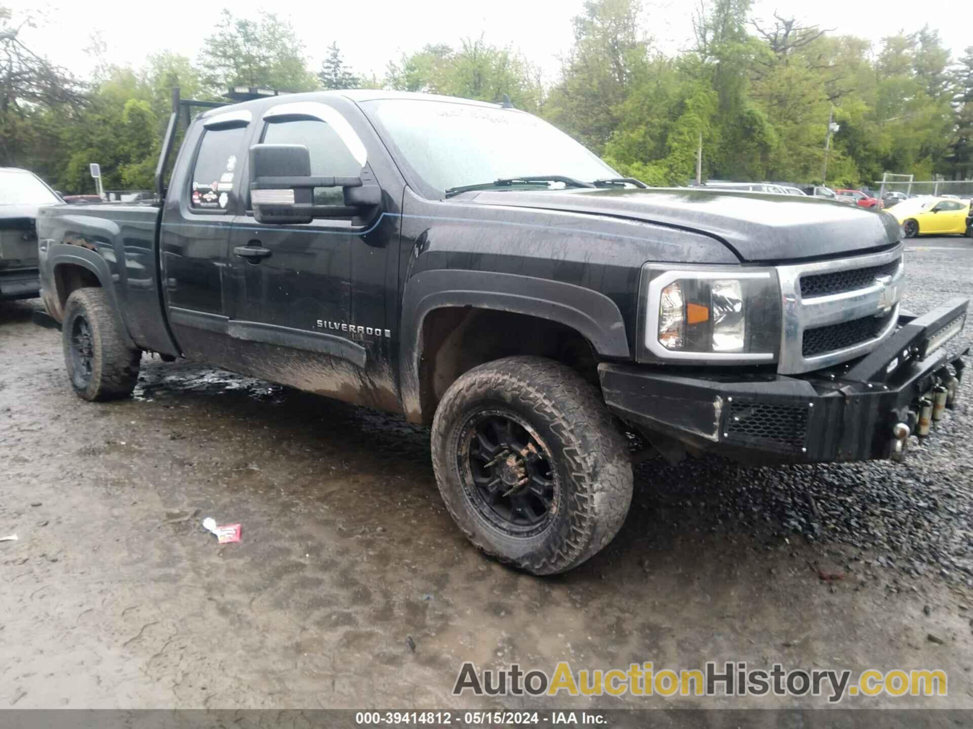 CHEVROLET SILVERADO K1500 LT, 1GCEK29059Z277220