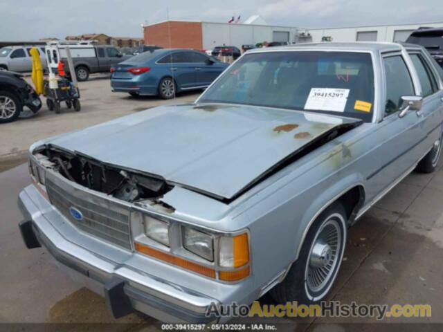 FORD CROWN VICTORIA LX, 2FABP74F1KX202870