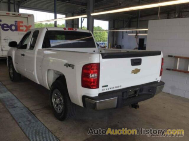 CHEVROLET SILVERADO 1500 LT, 1GCRKSE32BZ435939