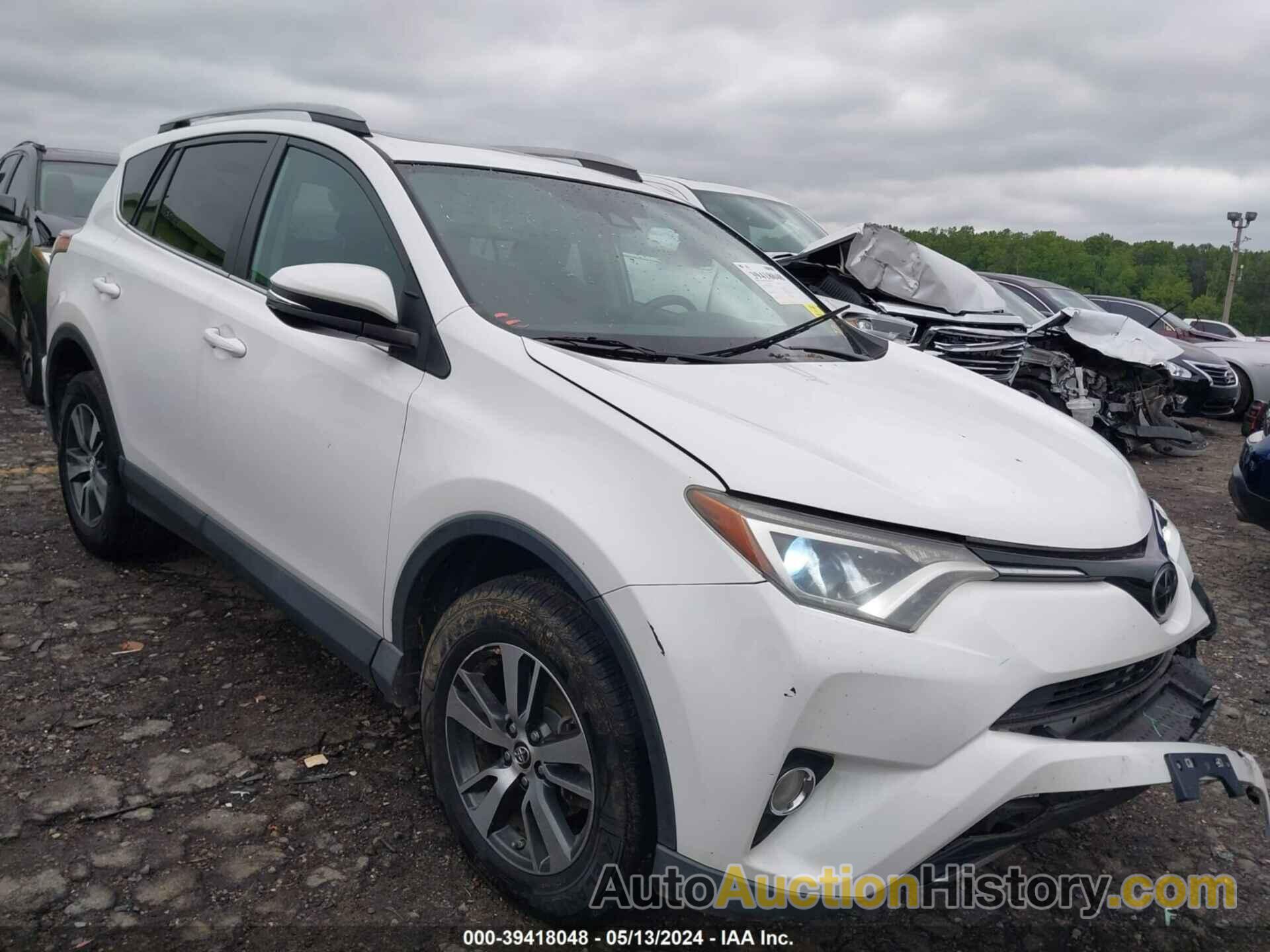 TOYOTA RAV4 XLE, 2T3RFREV4HW560786