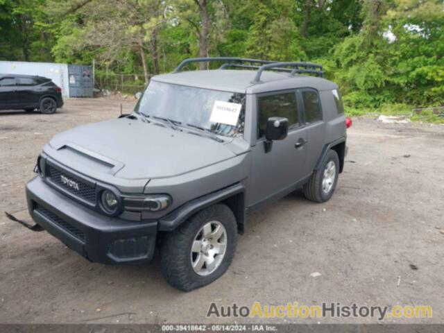 TOYOTA FJ CRUISER, JTEBU11F680105204