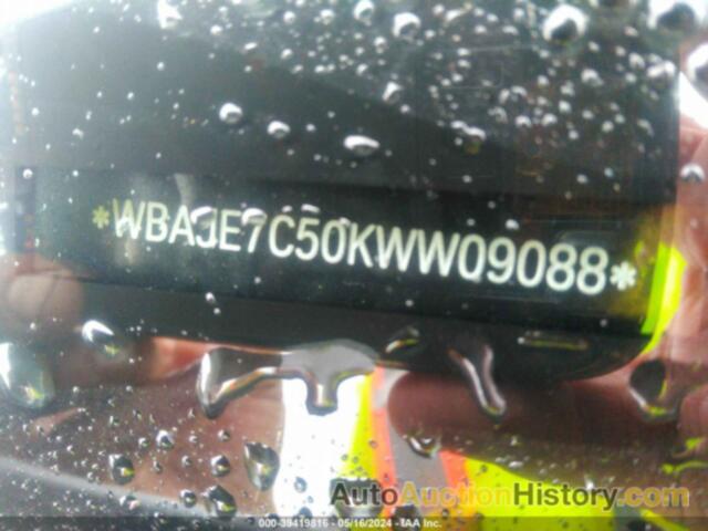 BMW 540 XI, WBAJE7C50KWW09088