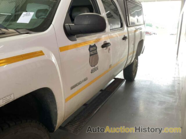 CHEVROLET SILVERADO K2500 HEAVY DUTY, 1GC1KVCG2DF138047