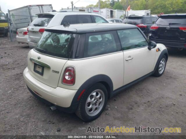 MINI HARDTOP COOPER, WMWSU3C53DT685389