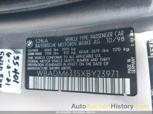 BMW 528IA, WBADM6335XBY23971