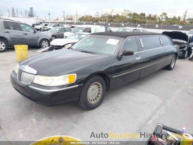 LINCOLN TOWN CAR EXECUTIVE, 1L1FM81WX1Y636344