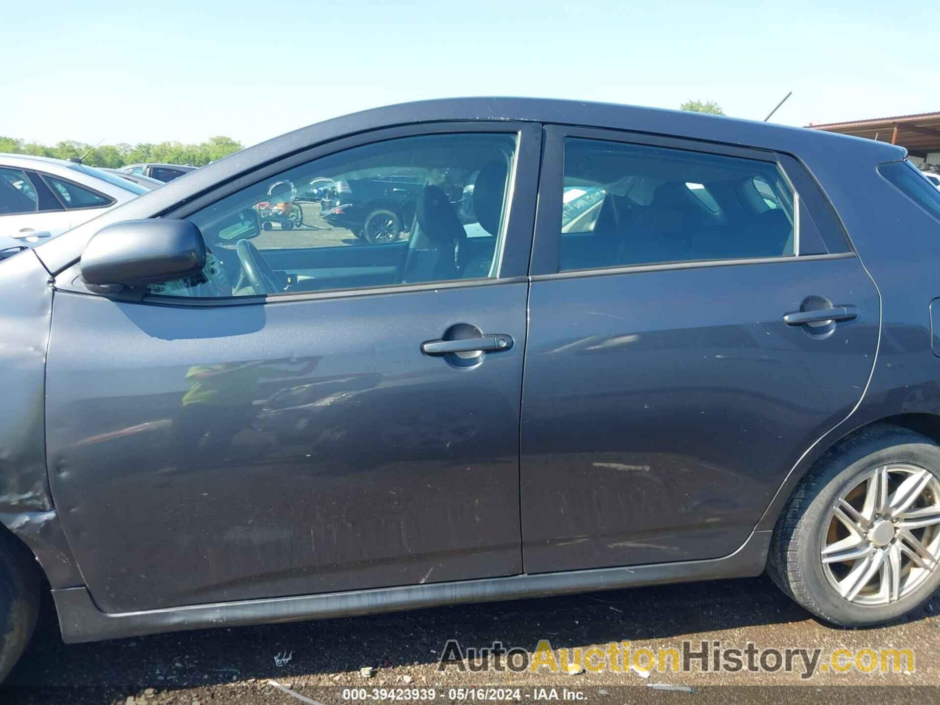 TOYOTA COROLLA MATRIX S, 2T1KE40E29C020475