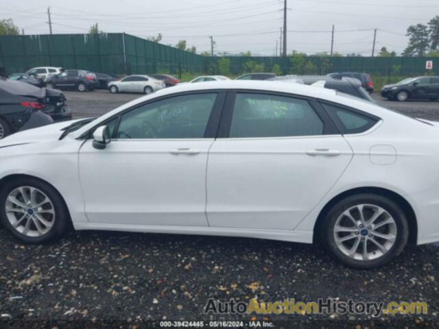 FORD FUSION SE, 3FA6P0HD7LR158892