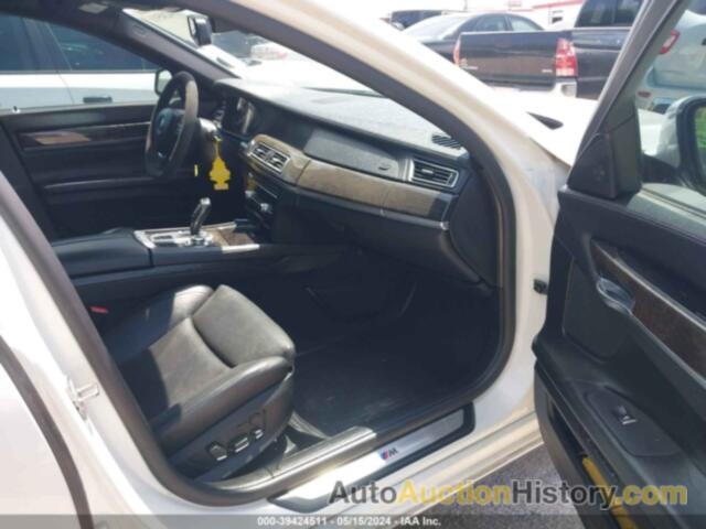 BMW 750I, WBAKA8C56CDS99984