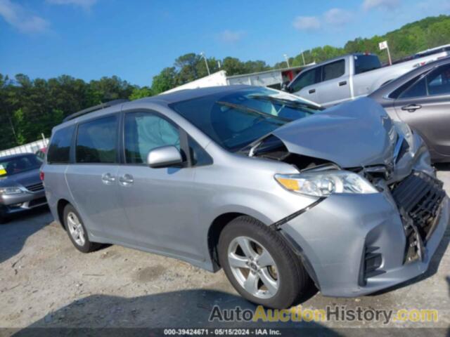 TOYOTA SIENNA LE, 5TDKZ3DC5JS959252