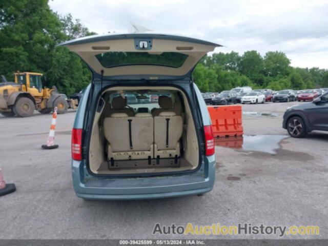 CHRYSLER TOWN & COUNTRY LIMITED, 2A8HR64XX8R629522