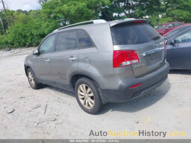 KIA SORENTO EX, 5XYKU3A10BG033583