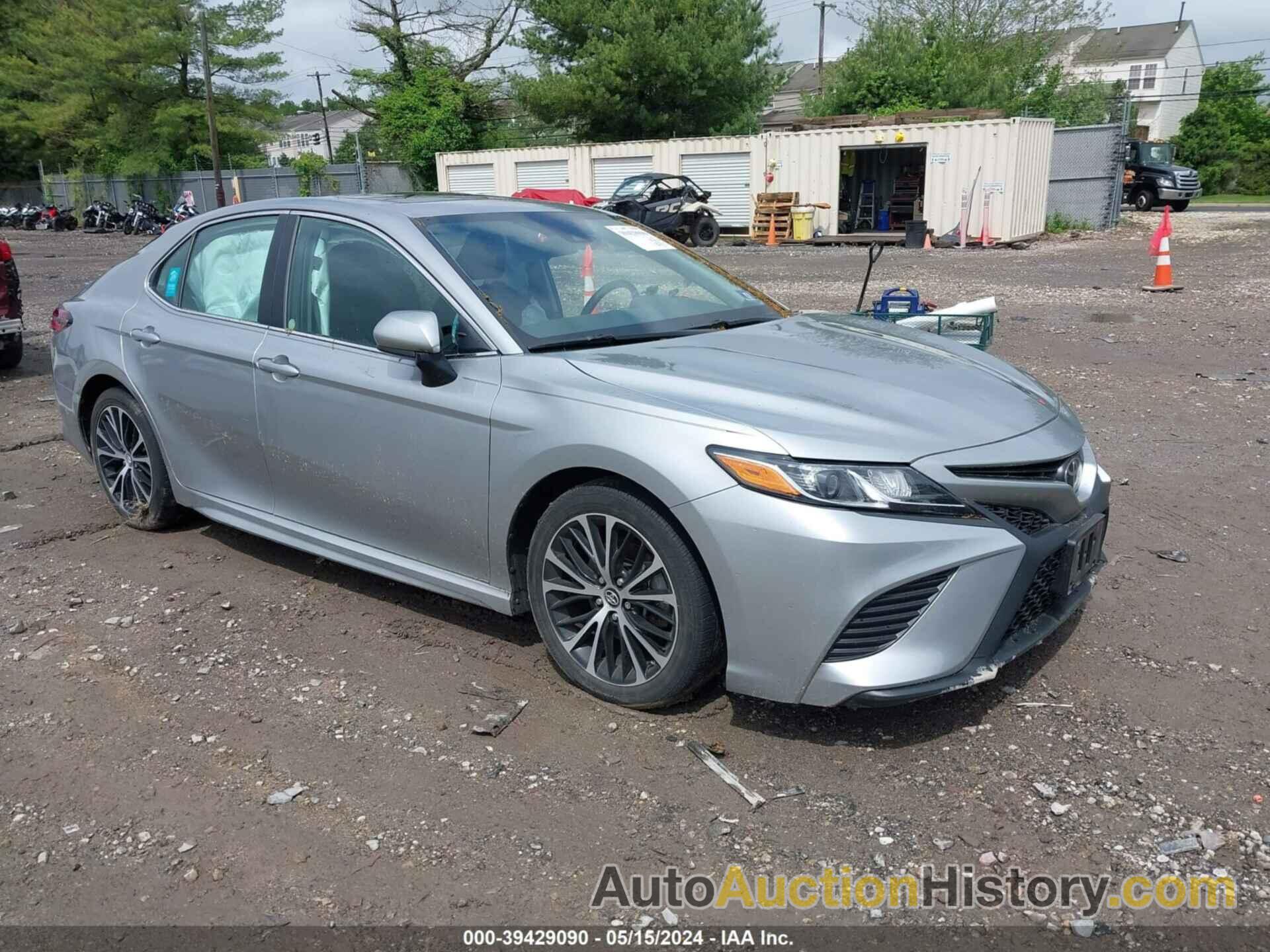 TOYOTA CAMRY SE, 4T1B11HK0KU742441