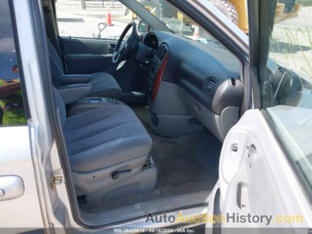 CHRYSLER TOWN & COUNTRY SWB, 1A4GP45RX6B566747