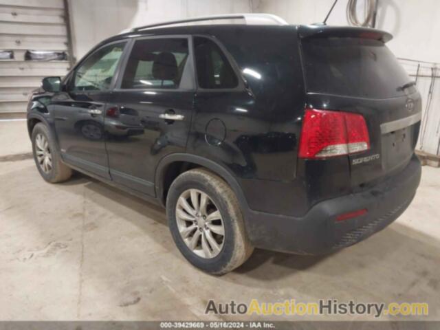 KIA SORENTO EX, 5XYKUDA15BG073907