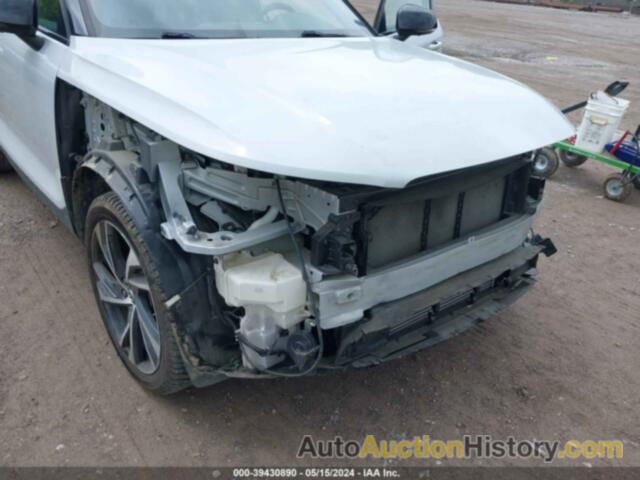 VOLVO XC40 T5 R-DESIGN, YV4162UMXL2190004