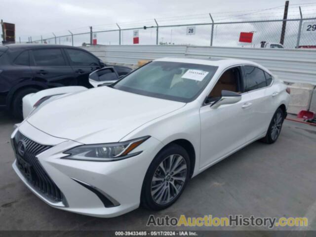 LEXUS ES 300H, 58ADA1C12MU012257