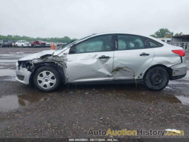 FORD FOCUS S, 1FADP3E20HL253361