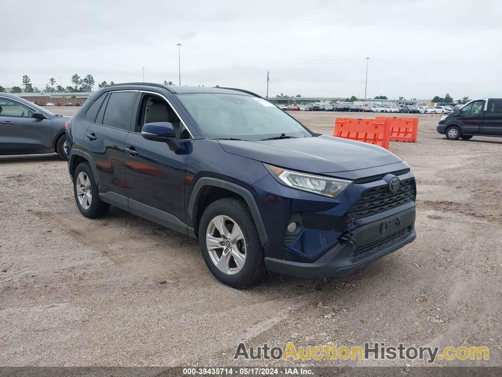 TOYOTA RAV4 XLE, JTMW1RFV1KD509167