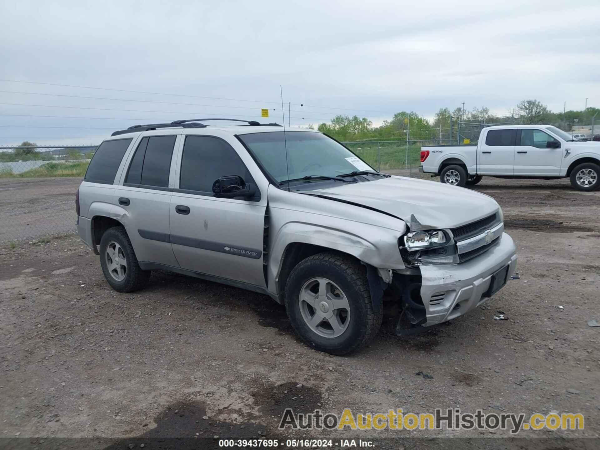 CHEVROLET TRAILBLAZER LS/LT, 1GNDT13S842440528