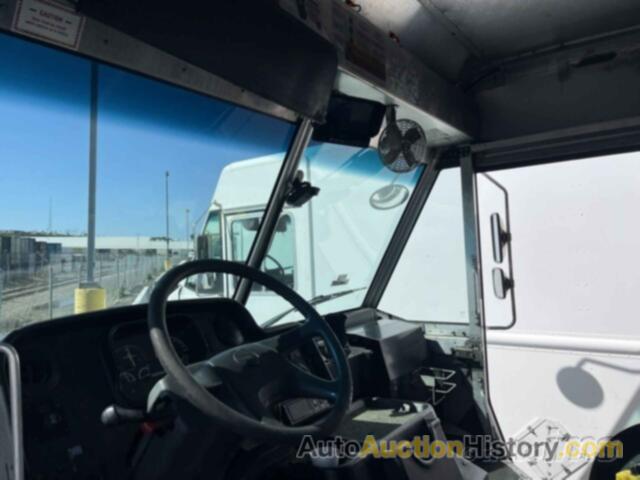 FREIGHTLINER CHASSIS M LINE WALK-IN VAN, 4UZACDDU0BCBF5983