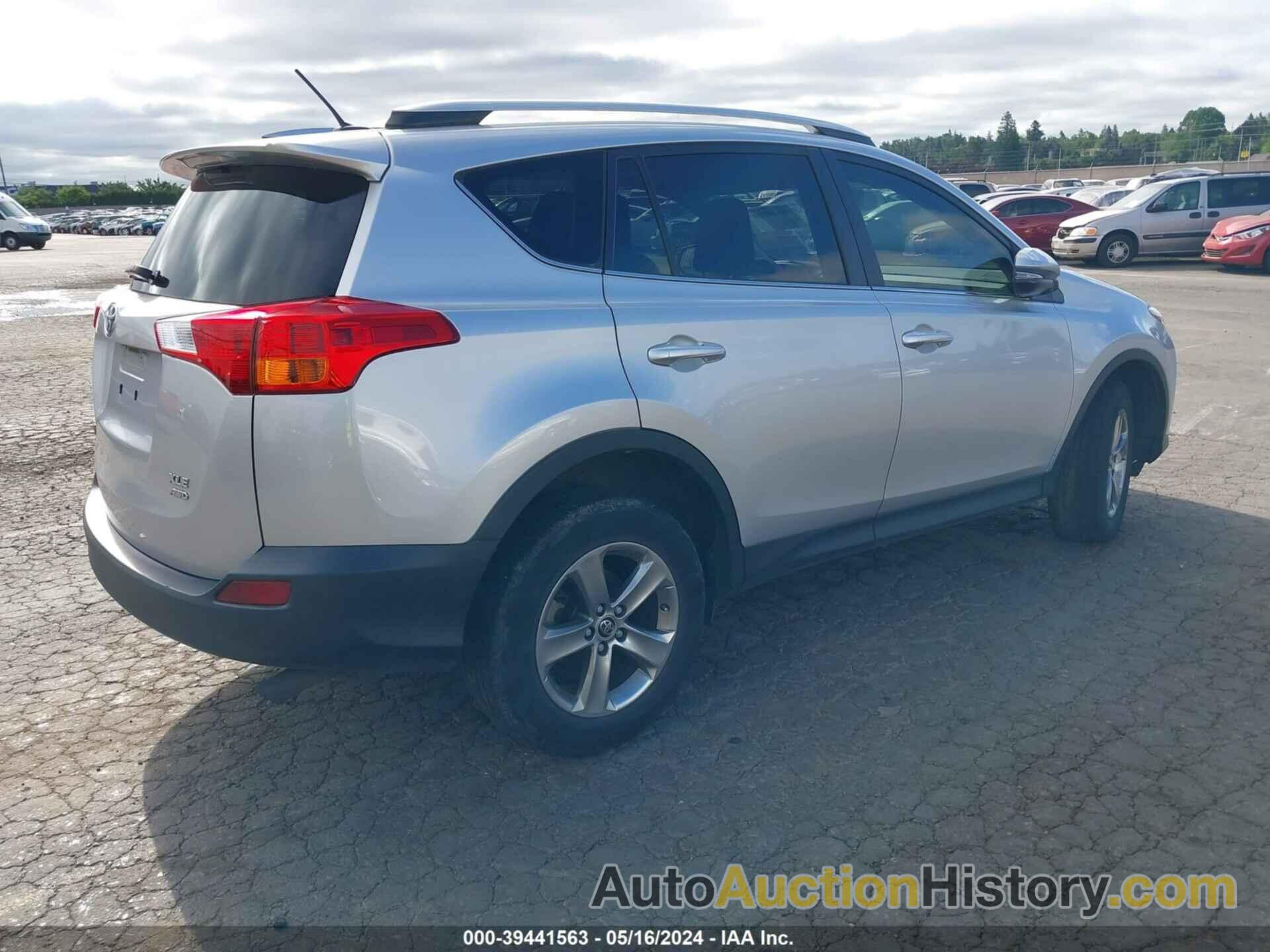 TOYOTA RAV4 XLE, JTMRFREV9FD169644