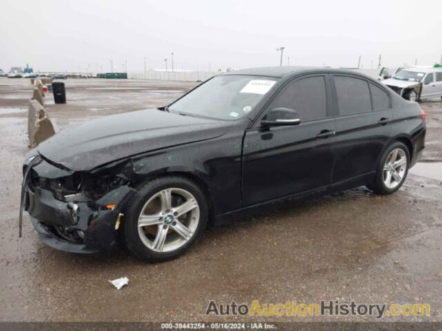 BMW 320I, WBA3B1C58FK135967