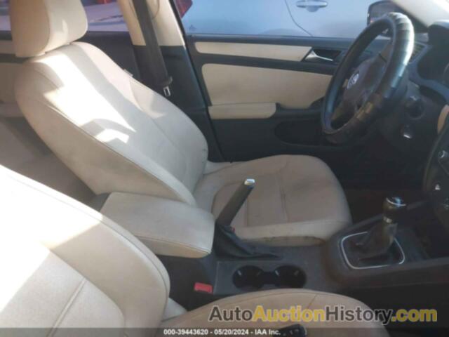 VOLKSWAGEN JETTA 2.5L SE, 3VWBX7AJ3CM013120