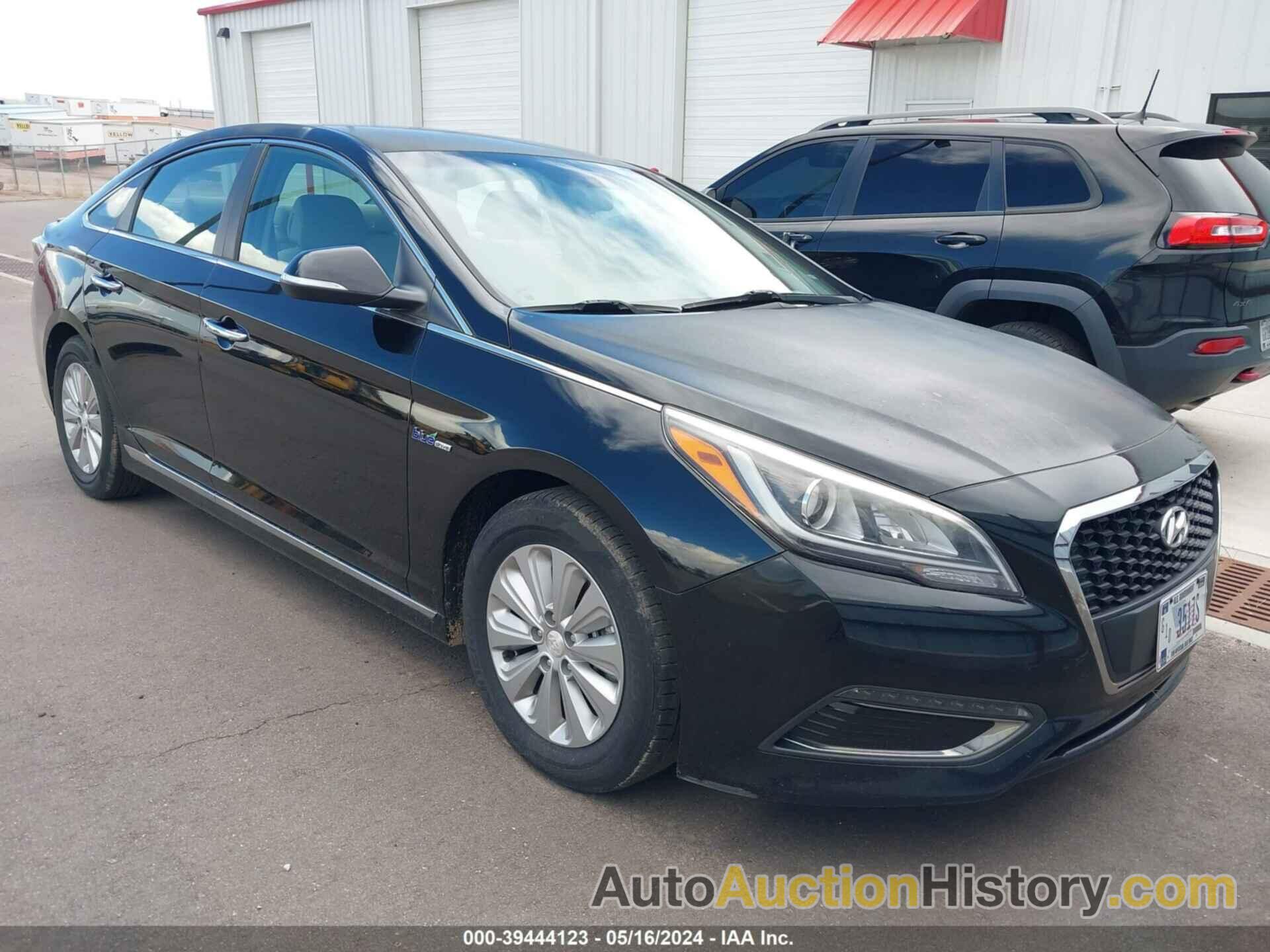 HYUNDAI SONATA HYBRID/SE, KMHE24L13GA018939