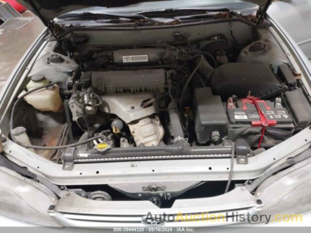 TOYOTA CAMRY LE, JT2SK12EXS0296996