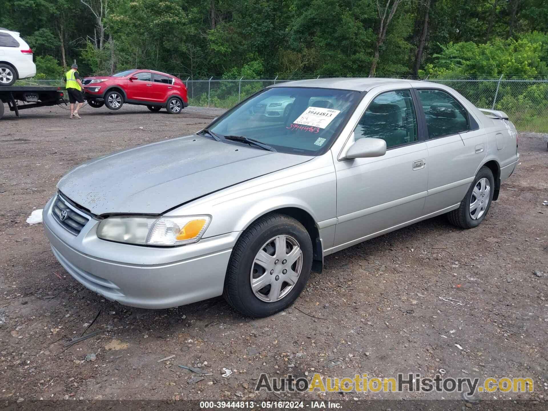 TOYOTA CAMRY LE, 4T1BG22K51U095935