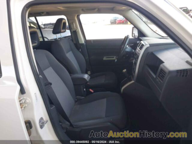 JEEP PATRIOT SPORT, 1J8FF28W68D785151