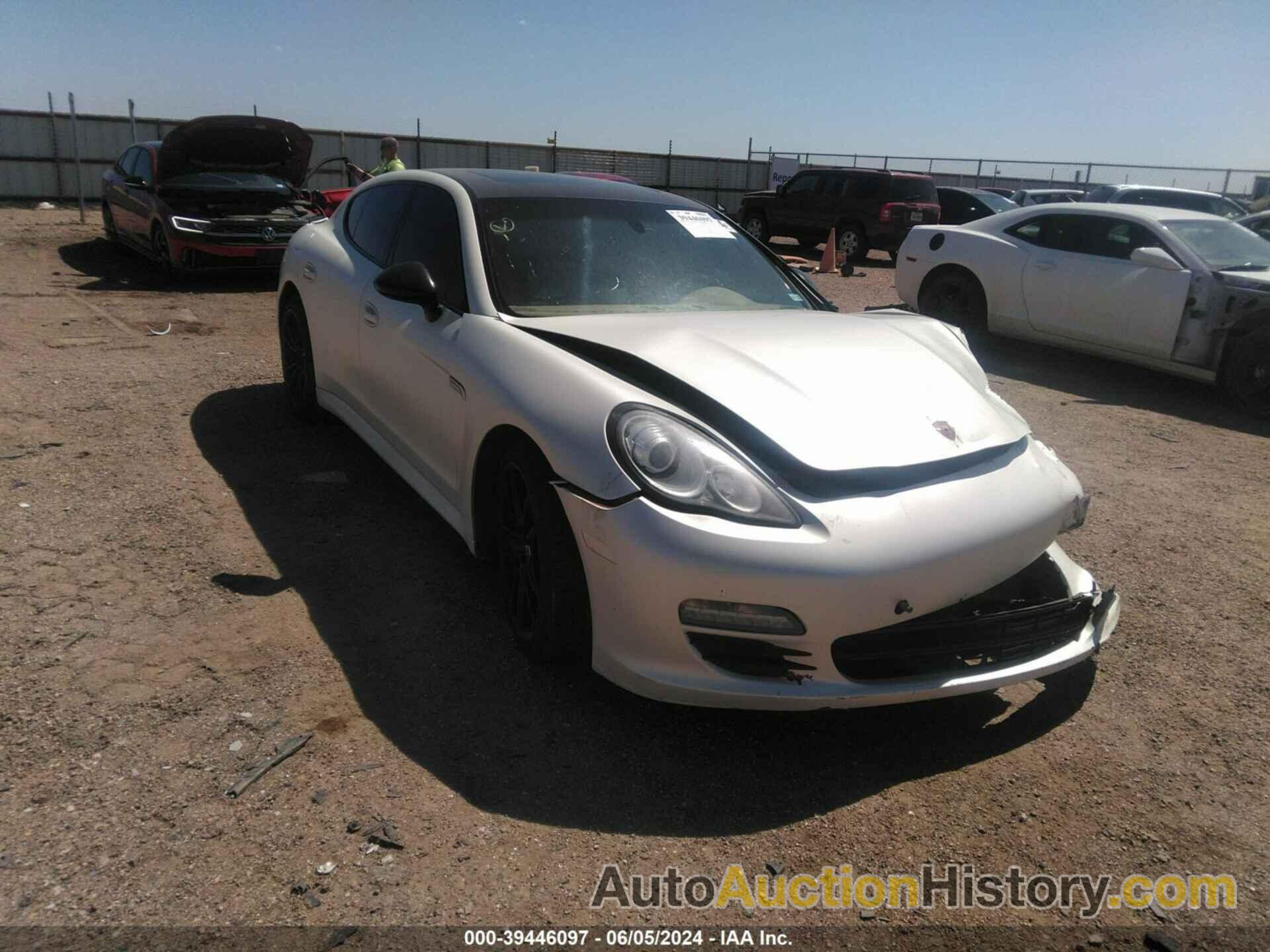 PORSCHE PANAMERA 4, WP0AA2A78BL011113