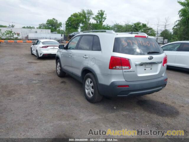 KIA SORENTO LX, 5XYKTCA15BG033131