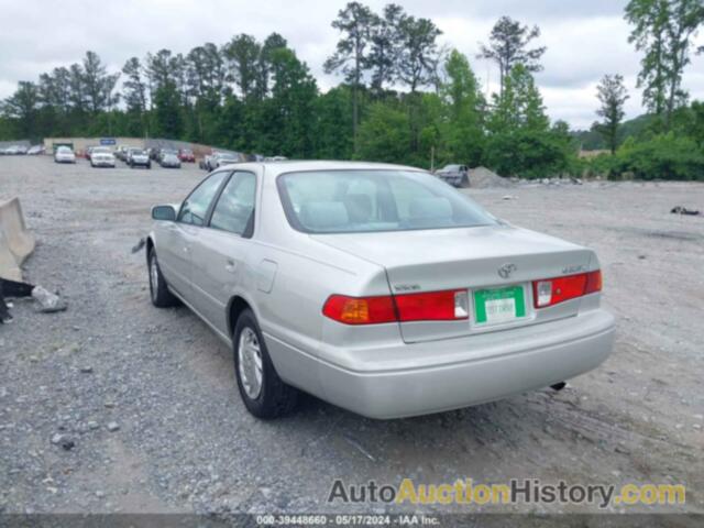 TOYOTA CAMRY CE/LE/XLE, 4T1BG22K1YU671384