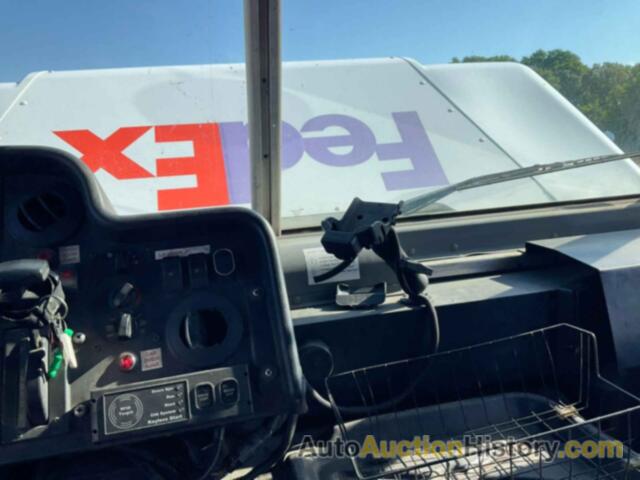 FREIGHTLINER CHASSIS M LINE WALK-IN VAN, 4UZAAPDU7CCBR1604