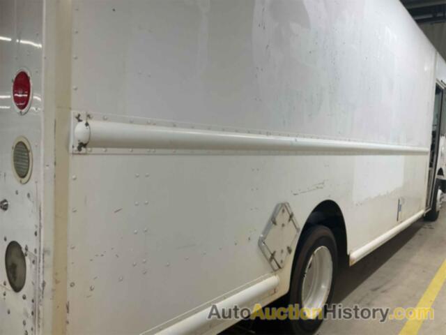 FREIGHTLINER CHASSIS M LINE WALK-IN VAN, 4UZAAPDU7CCBR1604