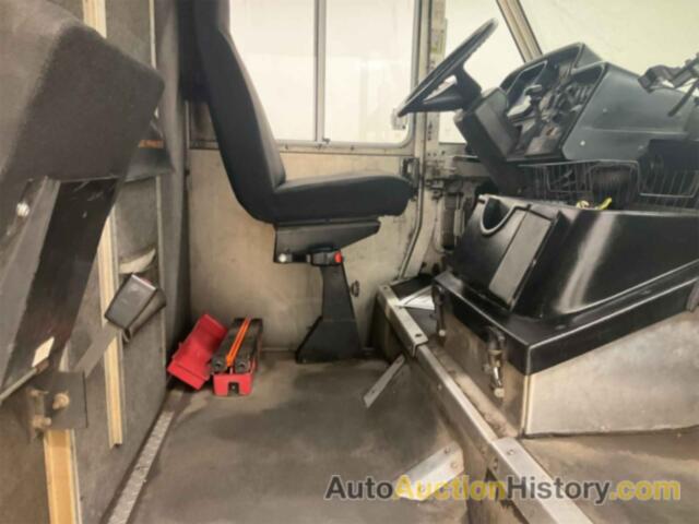 FREIGHTLINER CHASSIS M LINE WALK-IN VAN, 4UZAAPDU7CCBR1604