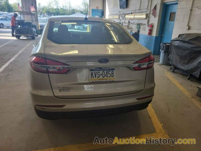 FORD FUSION S, 3FA6P0G74KR152350