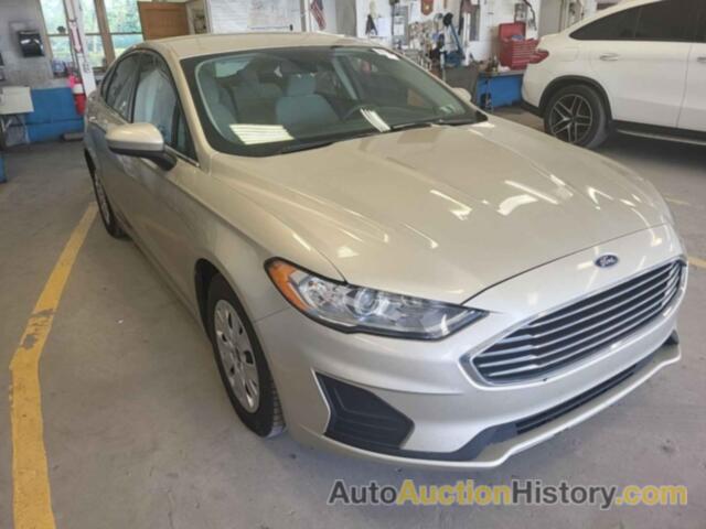 FORD FUSION S, 3FA6P0G74KR152350