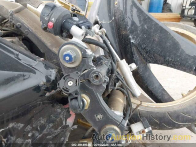 SUZUKI GSX-R600, JS1GN7EA892105469