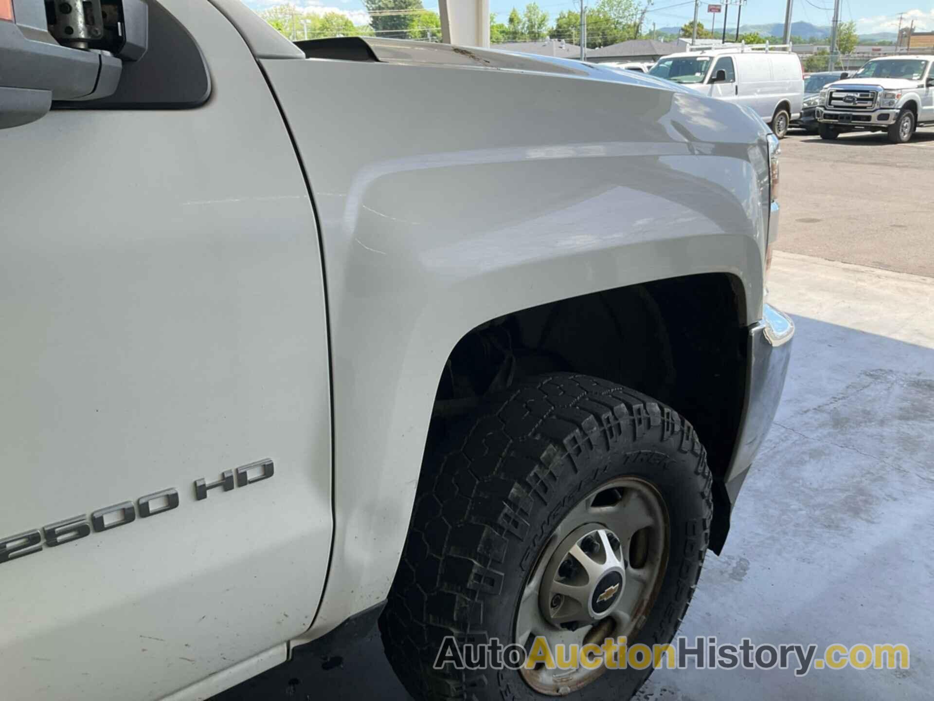 CHEVROLET SILVERADO 2500HD WT, 2GC2KREG3K1153752