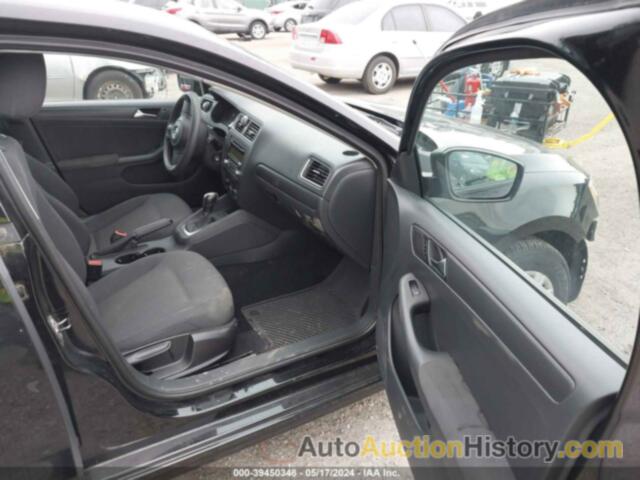 VOLKSWAGEN JETTA S, 3VW2K7AJ6BM083885