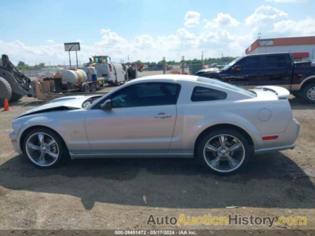 FORD MUSTANG GT DELUXE/GT PREMIUM, 1ZVFT82H675238173