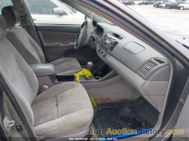 TOYOTA CAMRY LE, 4T1BE32K44U922307